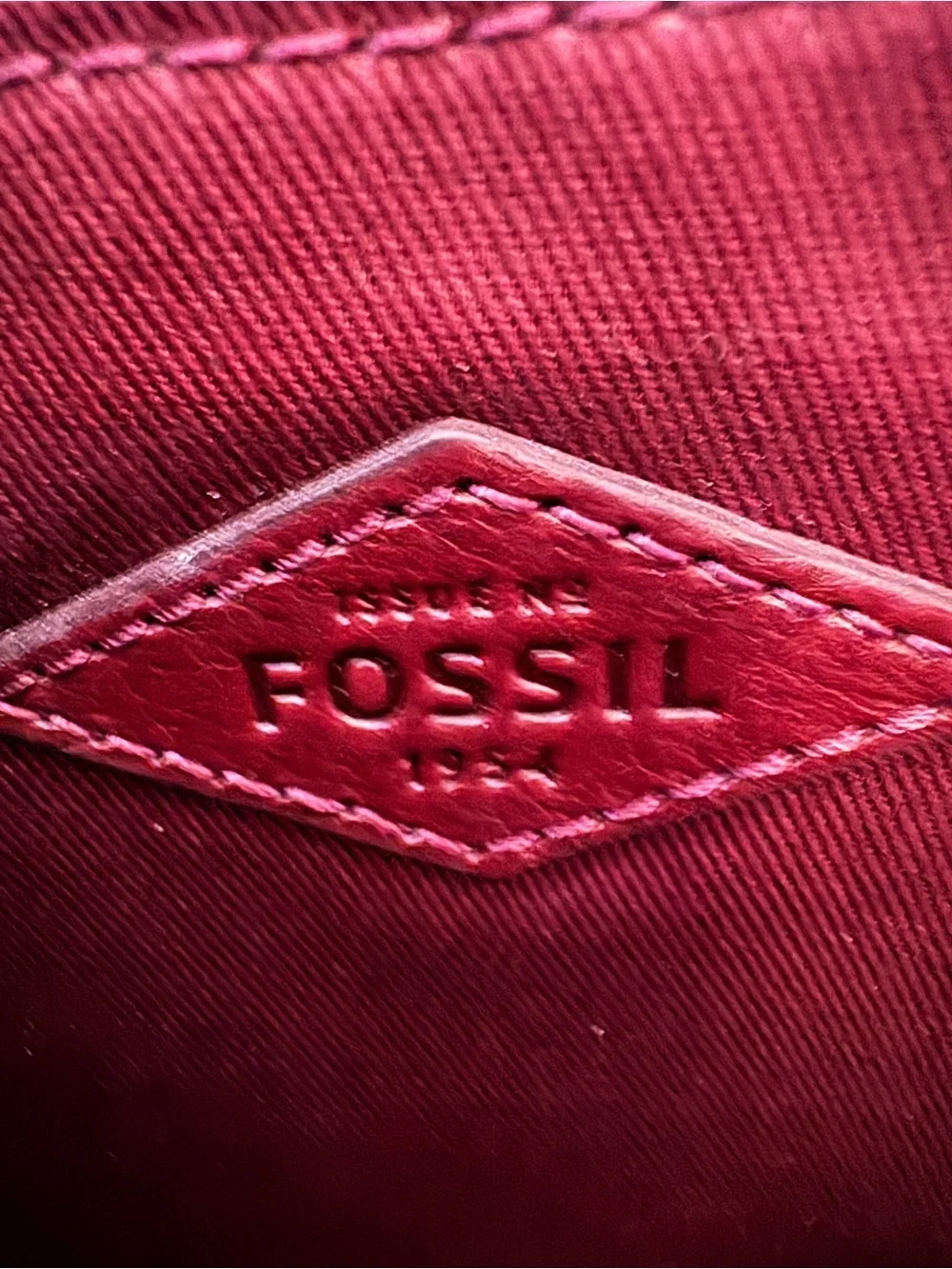 Women’s Structured Leather Fossil Briefcase in Burgundy